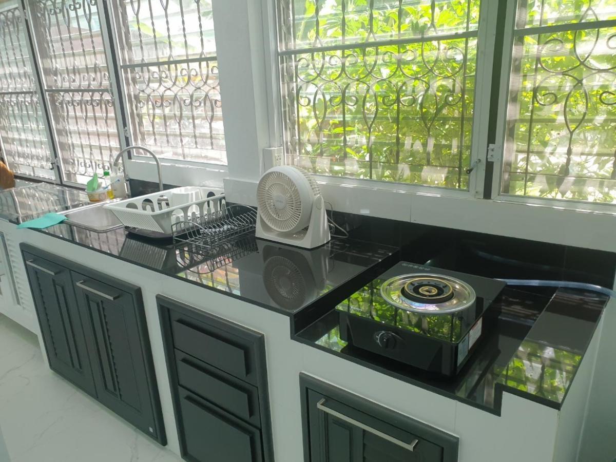 Cha-Am Beach Vacation Home Bagian luar foto